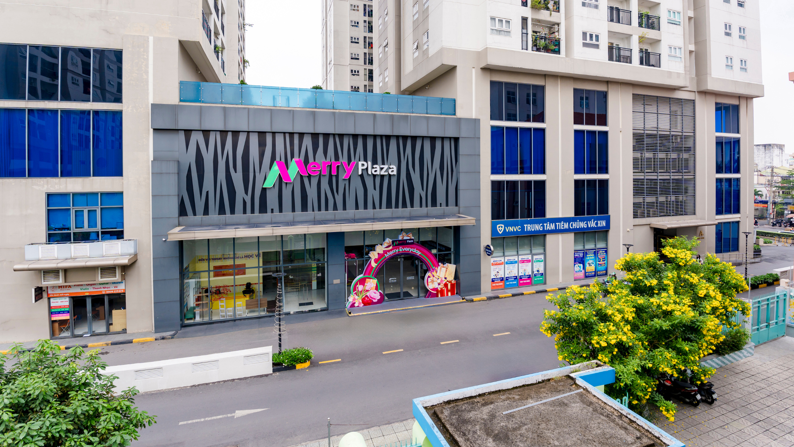 merryplaza-richmondcity